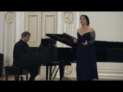 Видео: "Весна идет", песня из кинофильма "Весна" - Вера Чеканова, Михаил Блехер