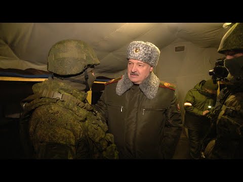 Видео: Лукашенко на полигоне: Зимняя обувь? Нормальная? // Обуз-Лесновский