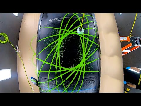 Видео: Маятник, покрасивший целый автомобиль