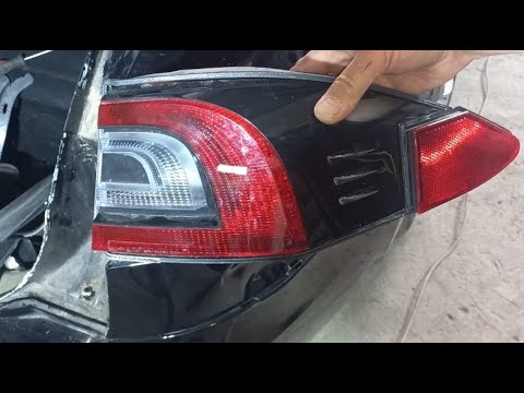 Видео: Tesla Model S Снятие и разборка задних фонарей #teslamodels