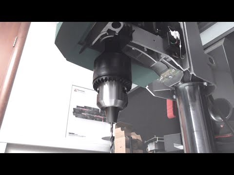 Видео: BOSCH PBD 40 Замена патрона и лазеры / Drill Chuck change & laser adjustment