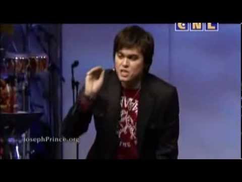Видео: Джозеф Принс 60.  Примите ежедневное обеспечение от Бога