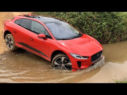 Видео: ⚡️ЧТО БУДЕТ если заехать в ВОДУ на ЭЛЕКТРО тачке? Тест JAGUAR I-PACE 400 сил с Блюденовым + F-TYPE!