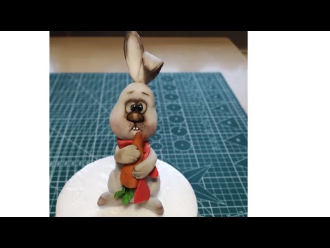 Видео: декор на торт. зайка из мастики. Króliczek z pasty cukrowej. Sugar Paste Bunny