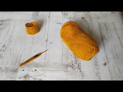 Видео: Вязаный браслет крючком. Мастер-класс.