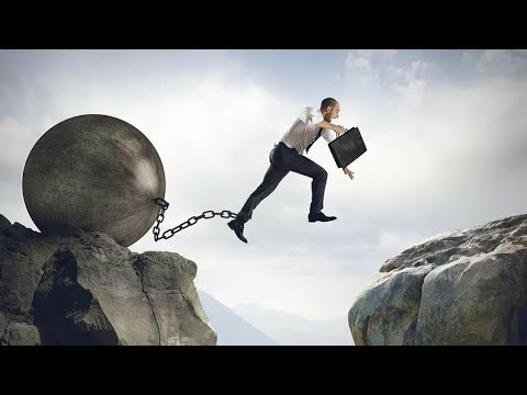 Видео: Неудачники века - самые нелепые случаи с людьми