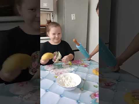 Видео: Апалы -сіңлілер ас үйде Диана, Камила және мен Аяла.  Лайк басып, подписаться басыңыздан  #рек #аяла