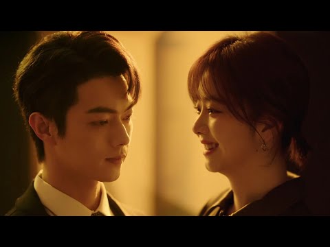 Видео: Безумно взволнован! Золушку обратно в комнату, и они мило пожелали друг другу спокойной ночи!🍑