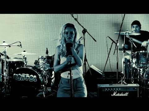 Видео: Ревю - Третият (Live) new
