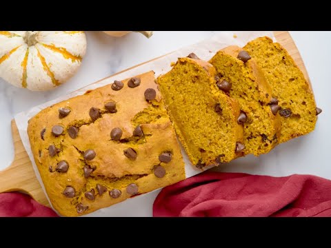 Видео: Банановый хлеб с тыквенным пюре