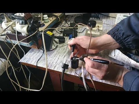 Видео: Разрядник электролитических конденсаторов