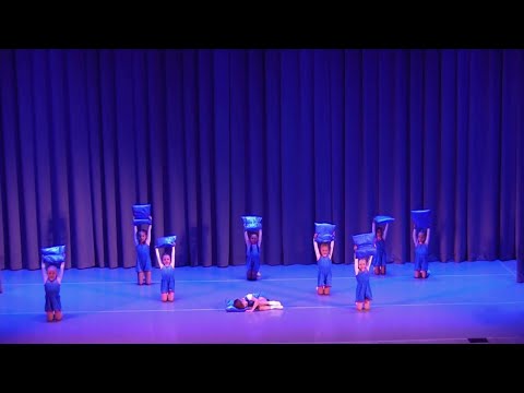 Видео: Веселый детский танец с подушками "Переполох"