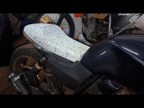 Видео: HONDA CB 400.  Делаю сидение с нуля. Поролон. Making a seat from scratch. Foam rubber.