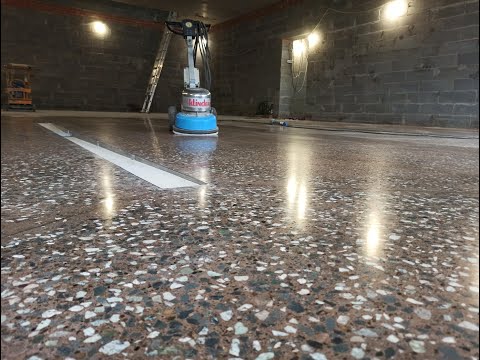 Видео: Полированный бетонный пол.