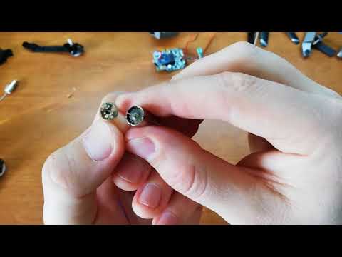 Видео: Что внутри!? Это просто жесть! Как его так разорвало!? Разборка мотора квадрокоптера sg 907