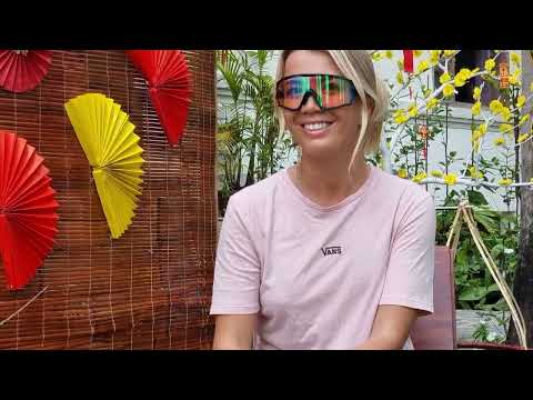 Видео: Интервью про Териберку и сноукайт с Олей Смешливой и Артемом Мурашевым