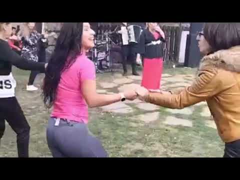 Видео: орк. Родопско настроение и Тони Войводова - Родопска китка | Rodopsko nastroenie & Toni Voyvodova