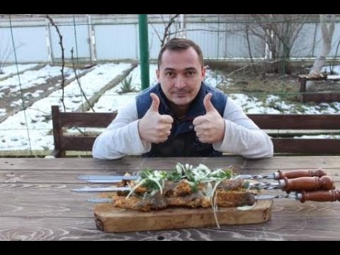 Видео: Шашлык из рыбы на мангале!