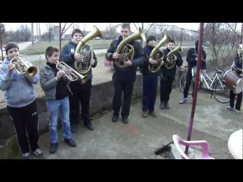 Видео: Младежки духов оркестър с.Гложене