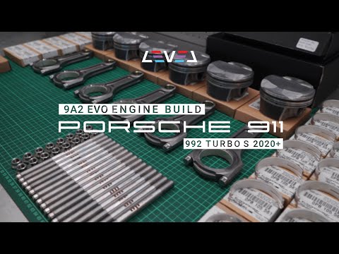 Видео: Тюнинг двигателя Porsche 911 Turbo S 992 - 9A2 EVO engine build | Установка кованых шатунов
