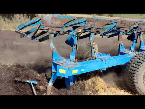 Видео: Пашем зябь 2022. John Deere 9320 + lemken evrodiamant 9