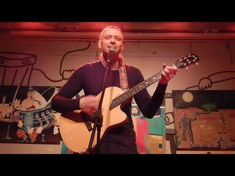 Видео: Михаил Елизаров, “Похороны”, г. Москва, Рюмочная в Зюзино, 30.04.2022г.