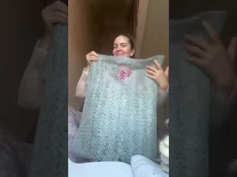 Видео: Жилетка из натурального козьего пуха для заказа +77017746595 или +79994050860 Вэтсап,вайбер,телеграм