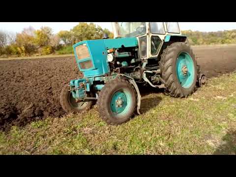 Видео: ЮМЗ продовжує осінню оранку