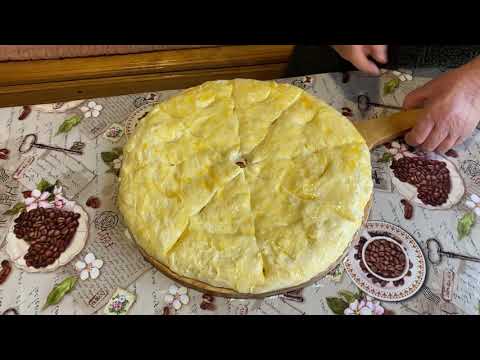 Видео: Затеяли ремонт/Клеим обои/ Мама готовит ужин.