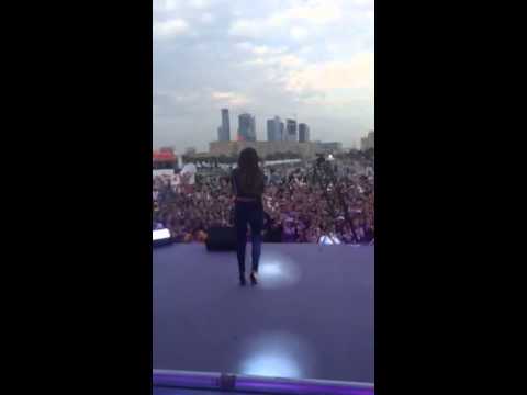 Видео: Даша Столбова-Тату на сердце (live) Moscow