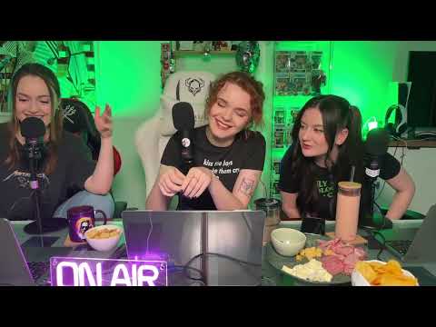 Видео: Книжная болталка | Сара Маас "Женщина Кошка" и DC comics серия | СТРИМ от 20.04