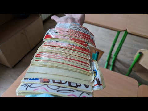 Видео: graffiti.evening stickerbombing in Kiev with XРОБАК