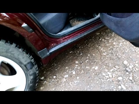 Видео: АУДИ 100 С4 самодельные накладки порогов