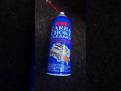 Видео: Kia Sephia 1998 год, чистка регулятора холостого хода.