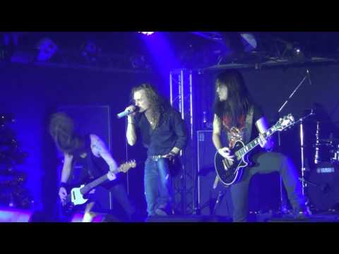 Видео: Колизей - Колизей (Ария cover) (Live, Зал ожидания,02.01.2013) [HD]