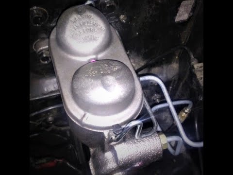 Видео: Модернизация главного цилиндра с двумя чашами для Mustang 1965-1966 годов