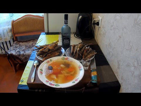 Видео: Варю уху по Ростовски и Жарю рыбу под Водочку.