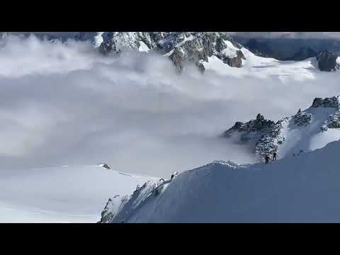 Видео: Вид на Монблан (Mont-Blanc) со смотровой площадки Aiguille du Midi (Полуденный пик) Часть 2.