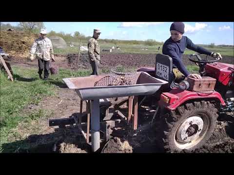 Видео: Посадка картофеля минитрактором синтай 220