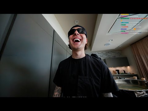 Видео: Егор Крид и plohoyparen готовят самые «БОЛЬШИЕ» блины! часть 2