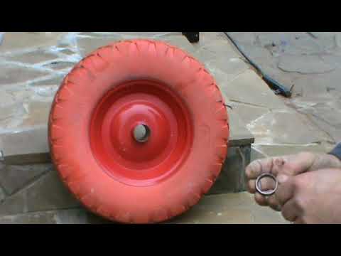 Видео: Полиуретановое колесо,стоит ли покупать?.(,лайфхак.) Part 1. / Repair of a garden trolley.