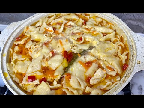 Видео: Очень вкусный суп "тэдэкуги" - галушки. Рецепт корейского супа. Быстро и вкусно)