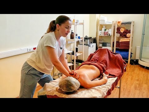 Видео: Классический массаж спины 30' | Massage