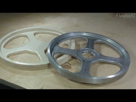 Видео: Литьё алюминия (изготовление колеса ”шкива” ленточной пилы). Making bandsaw wheels.