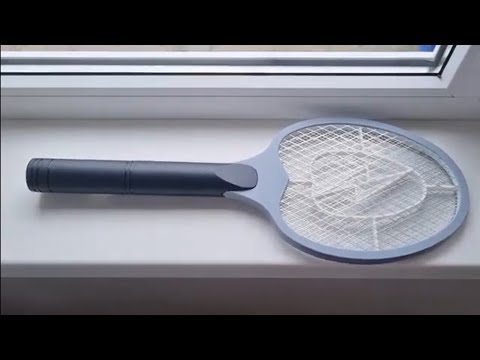 Видео: Электрическая мухобойка из FixPrice за 3$. Проверка работы.