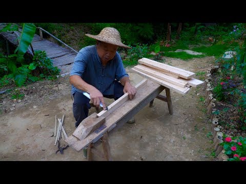 Видео: Дедушка сделал крышку с несколькими кусочками дерева, отлично