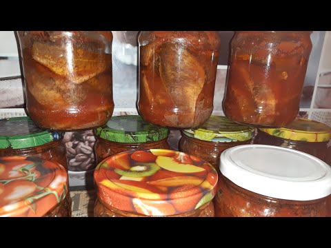 Видео: Консерва из карася в томатном соусе!!! Домашние консервы!!! Очень вкусно!!!