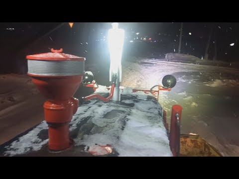 Видео: ДТ 75 Ночная чистка снега