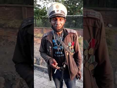 Видео: Генерал Младенов