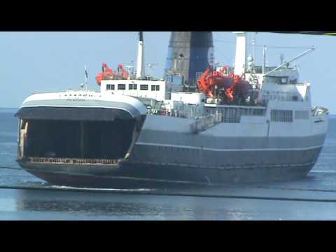 Видео: г. Холмск, март 2010, паром Сахалин 7